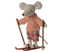 Load image into Gallery viewer, Maileg Winter mouse with ski set, Big sister