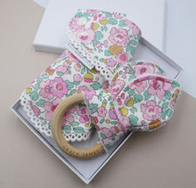 Load image into Gallery viewer, Liberty London Betsy Ètoile Gold Glitter Dribble Gift Box