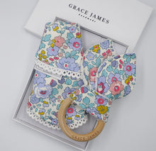 Load image into Gallery viewer, Liberty London Betsy Periwinkle Dribble Gift Box