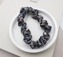 Load image into Gallery viewer, Liberty London Silk Scrunchies Strawberry Thief