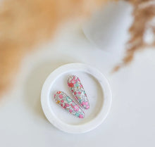 Load image into Gallery viewer, Betsy Ann Liberty Josie Joans clips