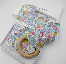 Load image into Gallery viewer, Liberty London Betsy Periwinkle Dribble Gift Box
