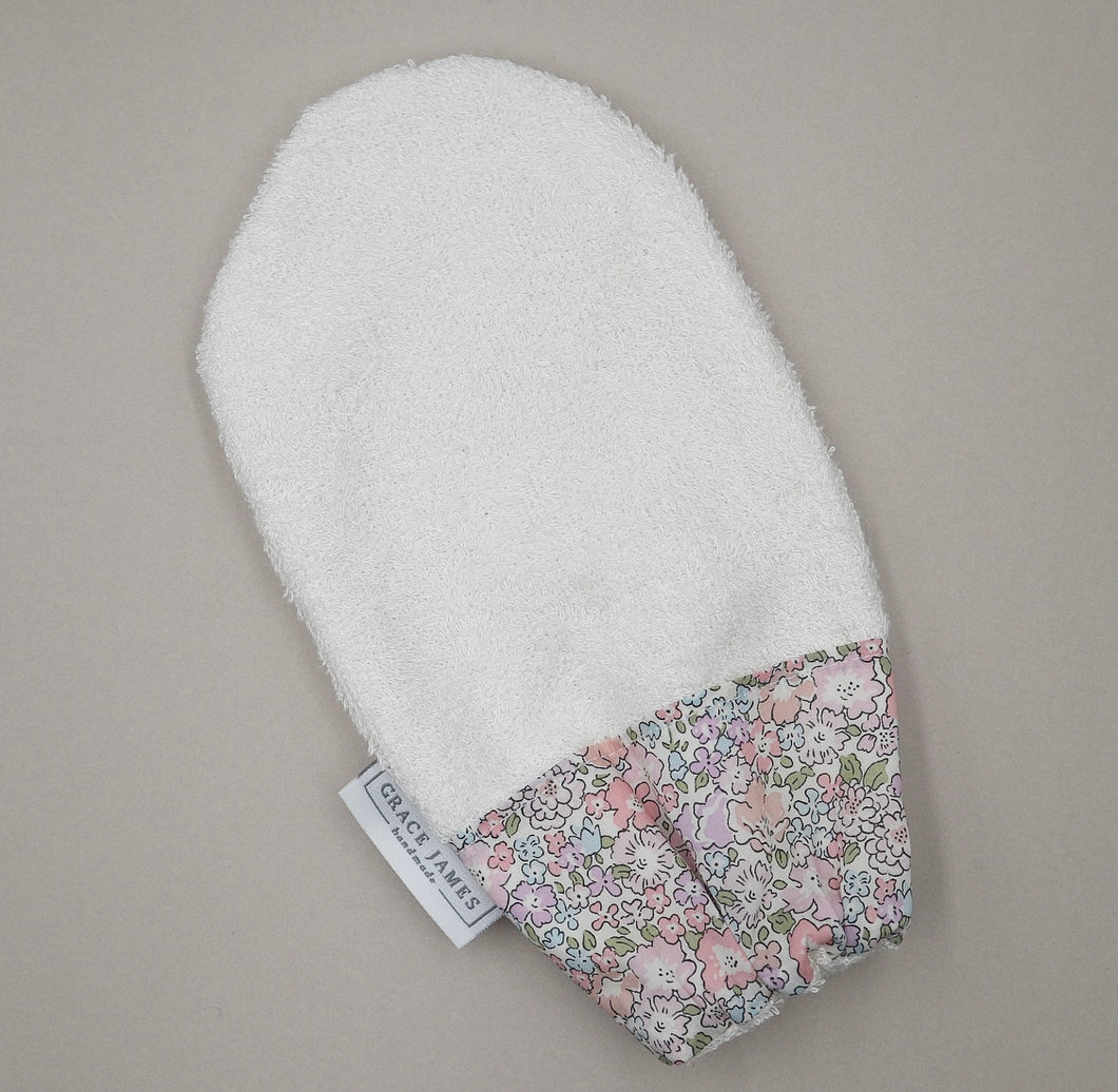 Michelle Liberty Cleansing Mitt
