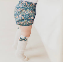Load image into Gallery viewer, Cream Liberty Bow Socks
