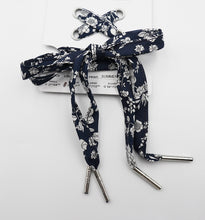Load image into Gallery viewer, Liberty Shoes Laces Summer Blooms Navy
