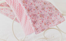 Load image into Gallery viewer, Padded Liberty In Love Blanket
